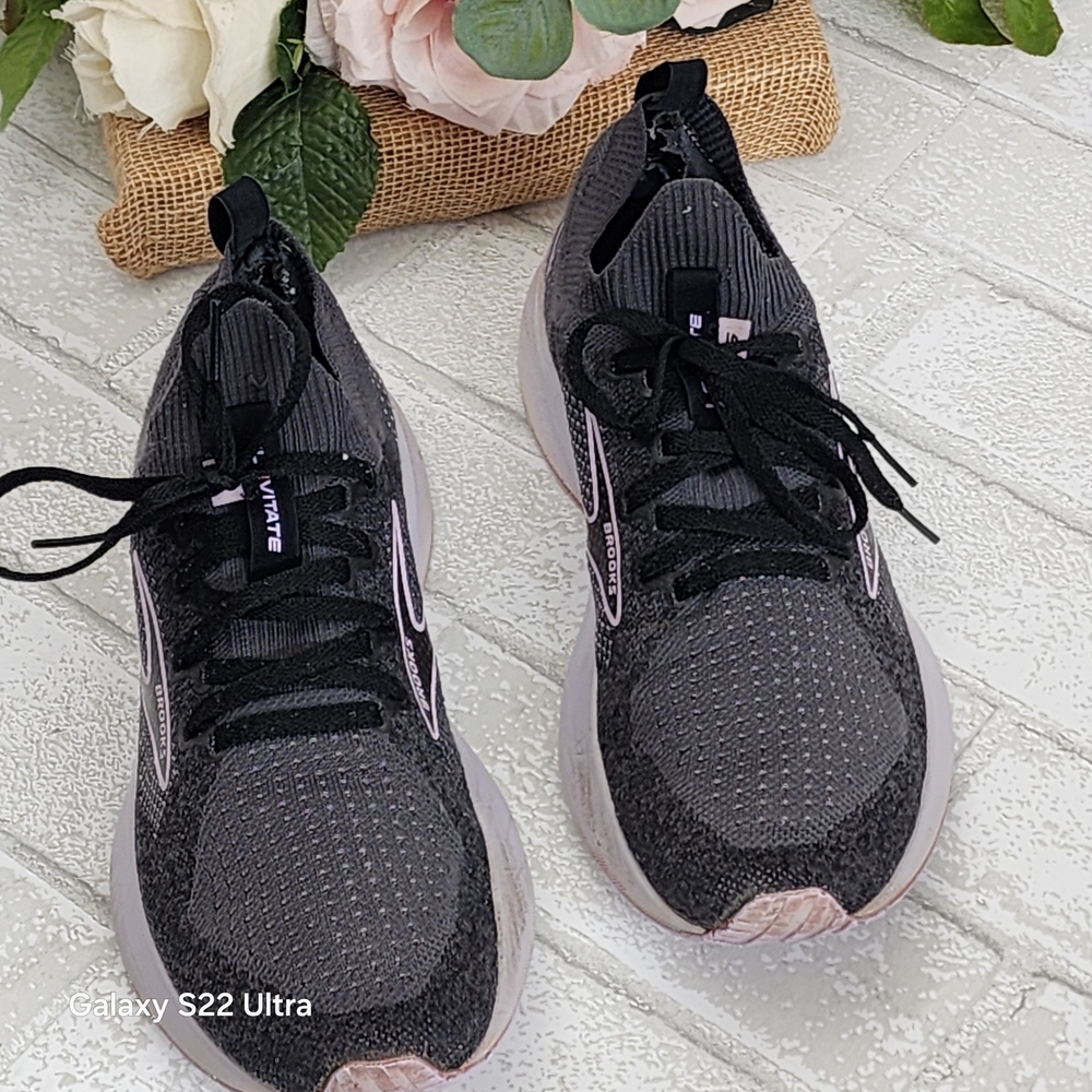 Stylish Black and Pink Women's Sneakers